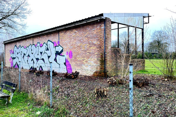 Politie zoekt twee graffiti kunstenaars. Foto: Martin Slijper
