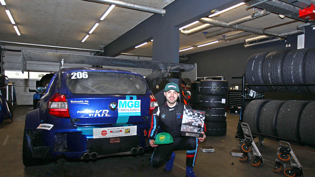Rhedenaar behaalt podiumplaats in Supercar Challenge in Zandvoort Foto: Studio Rheden