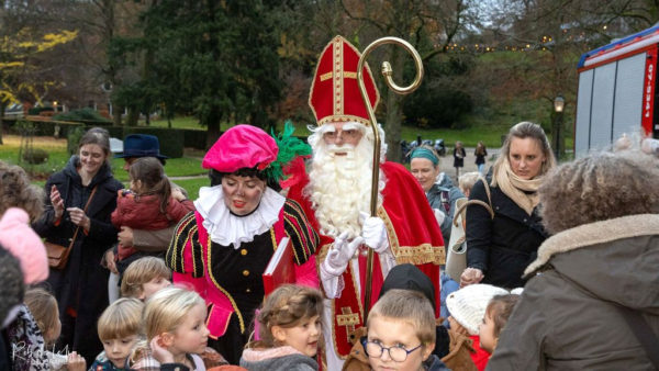 Sinterklaas komt logeren op Kasteel Rosendael . Foto: Rob De Lelij