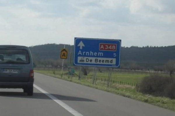 A348 tussen Arnhem en Dieren krijgt deze zomer nieuw asfalt Foto: Politie Velp