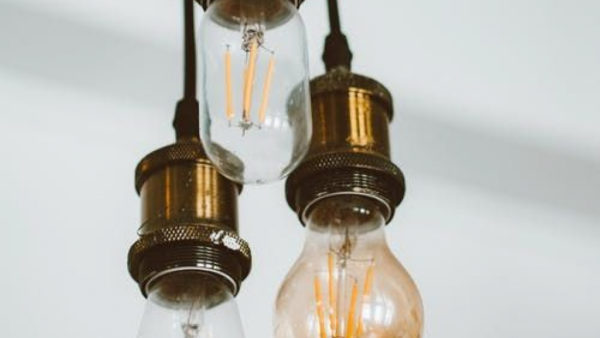 Gebruik deze tips om thuis energie te besparen Foto: Pexels
