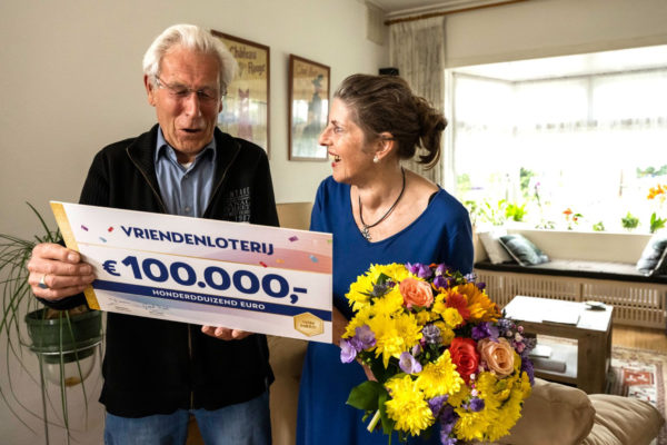 Velpenaar wint 100.000 van VriendenLoterij. Foto: Jurgen Jacob Lodder / VriendenLoterij