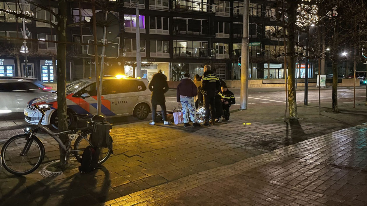 Fietser met fatbike komt lelijk ten val in Velp. Foto: Martin Slijper