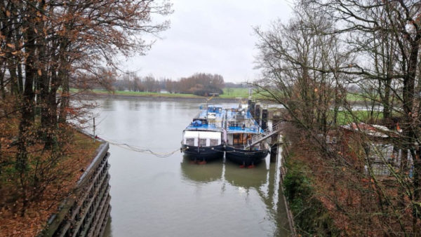 Schepen bij het kanaal. Foto: Studio Rheden