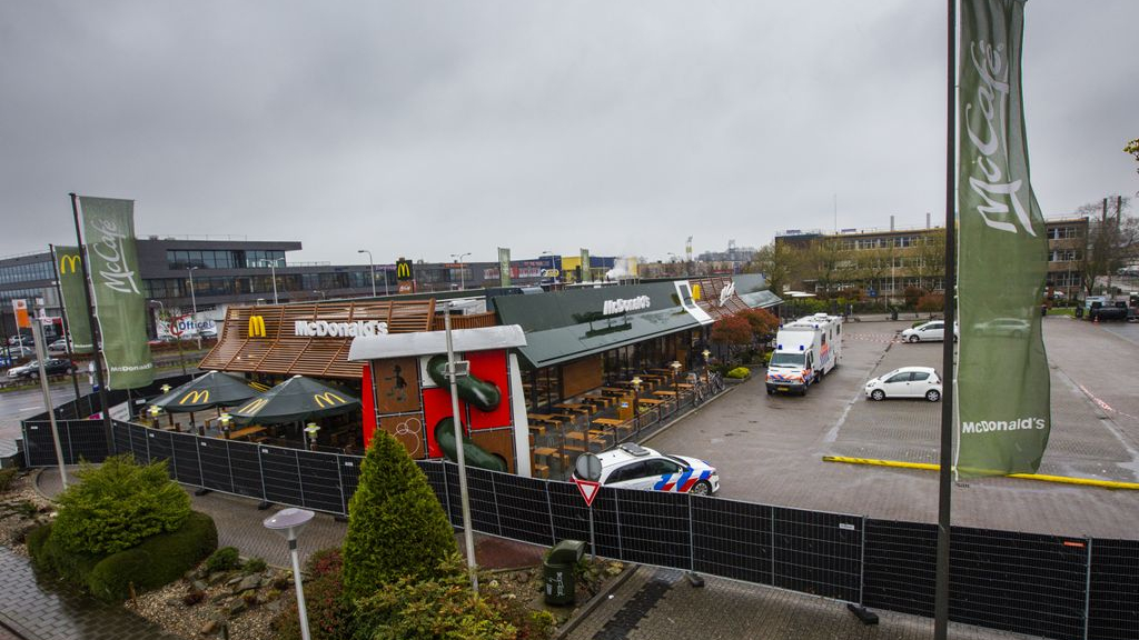 De McDonald's in Zwolle waar de moorden zijn gepleegd. Foto: ANP
