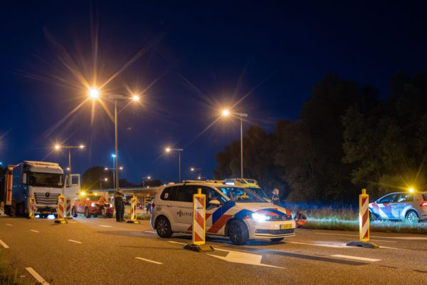 De politie kwam naar de plek in Deventer na het incident. Foto: NewsUnited