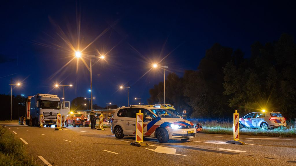 De politie kwam naar de plek in Deventer na het incident. Foto: NewsUnited