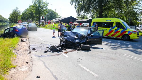 Weer een ongeluk op de 'dodenweg'. Foto: Luciano de Graaf