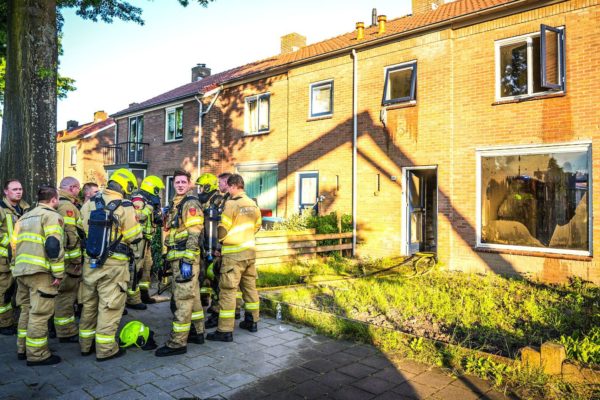 Brand in probleemwoning aan Geitenbergweg: huis onbewoonbaar. Foto: Roland Heitink / Persbureau Heitink