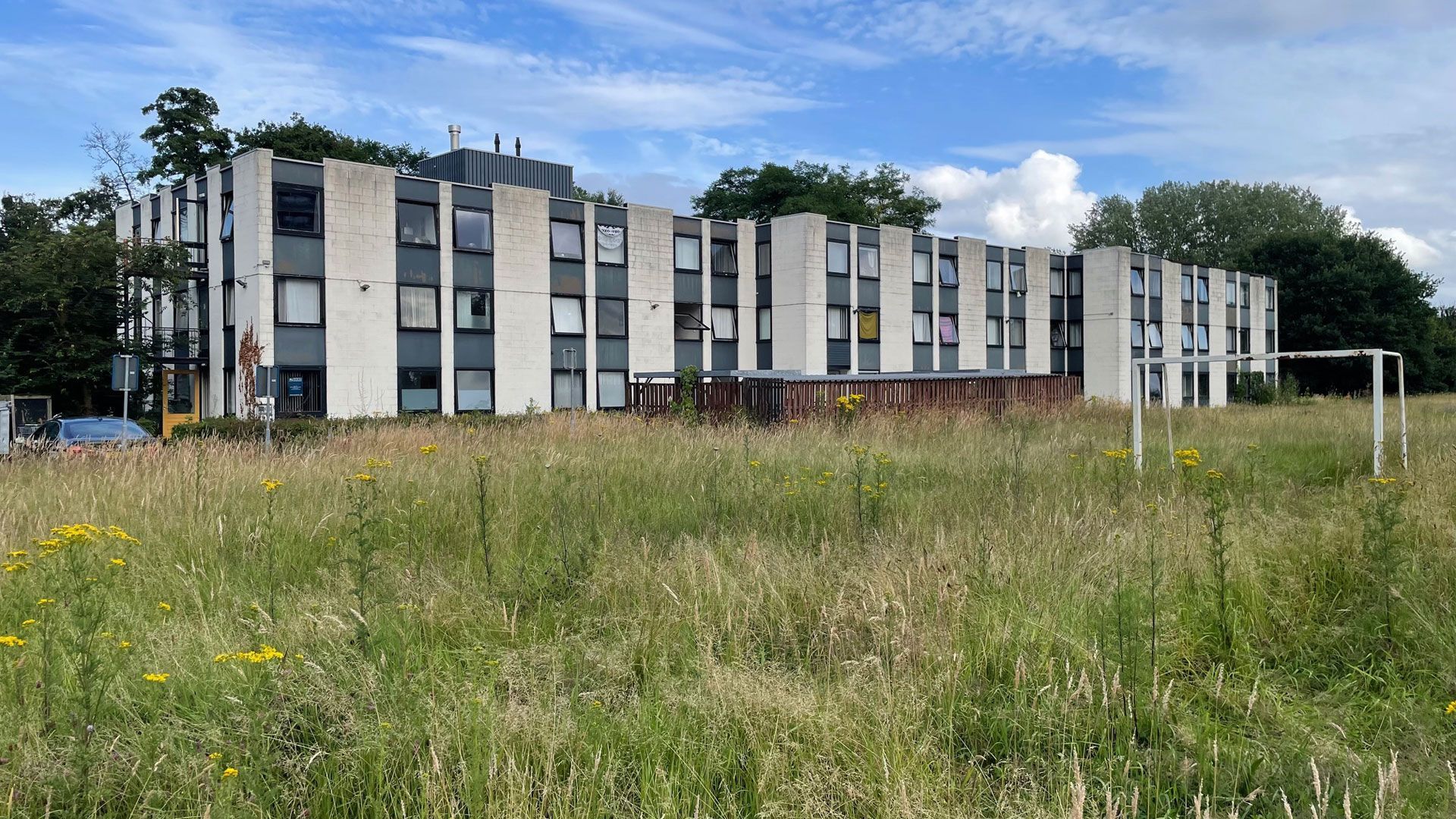 Gemeente wil opvang in zusterflat Velp tot eind 2028 openhouden