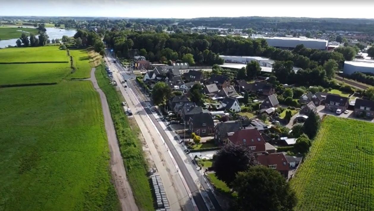 Spankeren van boven Foto: Still YouTube Studio Rheden