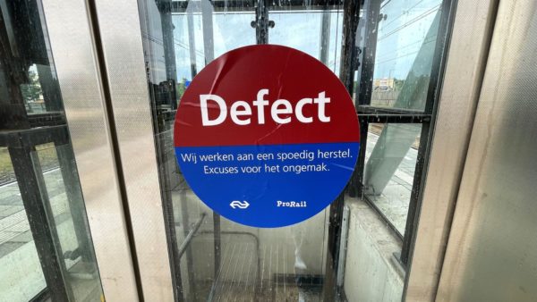 Onderhoud aan lift station Dieren duurt langer dan verwacht Foto: Martin Slijper