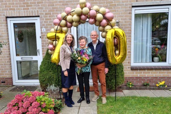 Trudes en Karolien: 70 jaar huwelijk en nog steeds actief in de samenleving Foto: Rheden