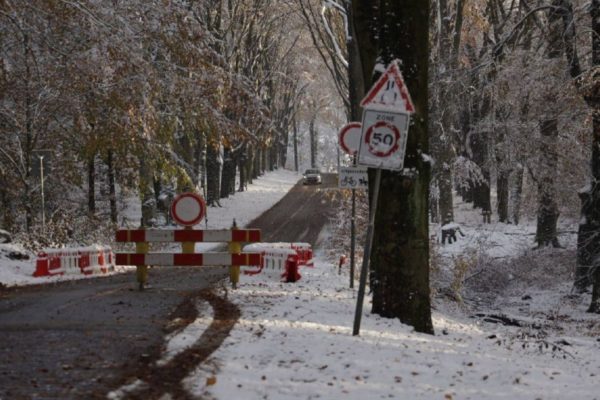 De Posbank is afgesloten vanwege de sneeuw. Foto: Persbureau Heitink