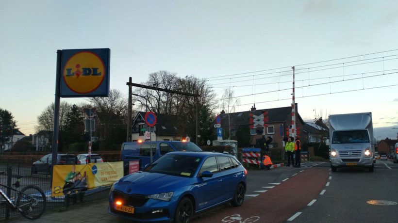 Opnieuw ongeval bij spoorwegovergang in Velp Foto: Amadeus T