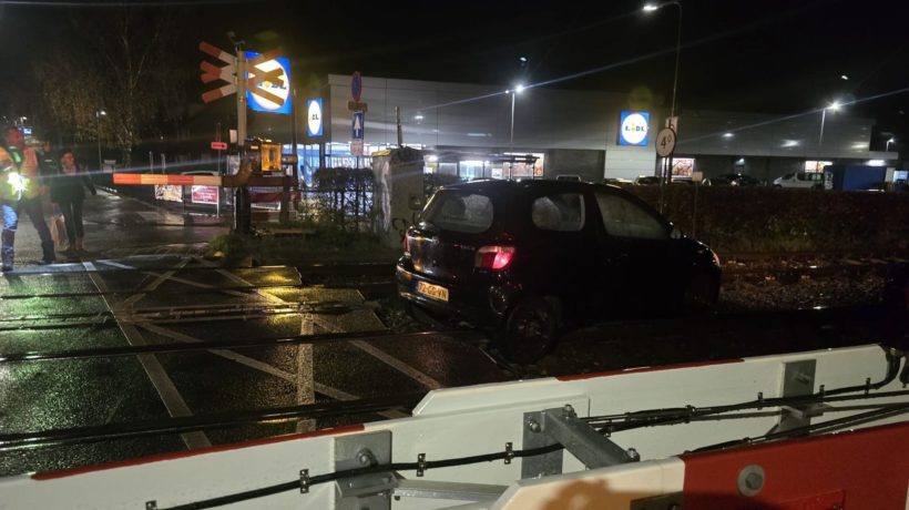 Velp wederom ontsnapt aan treinramp door inschattingsfout Foto: Sebastiaan Kleijn