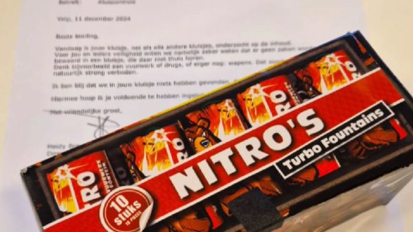 Wijkagenten schrikken van vondsten bij kluiscontrole in Velp Foto: Politie
