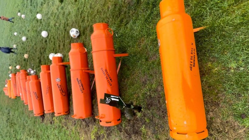 Carbidschieten in Ellecom en De Steeg Foto: Martin Slijper