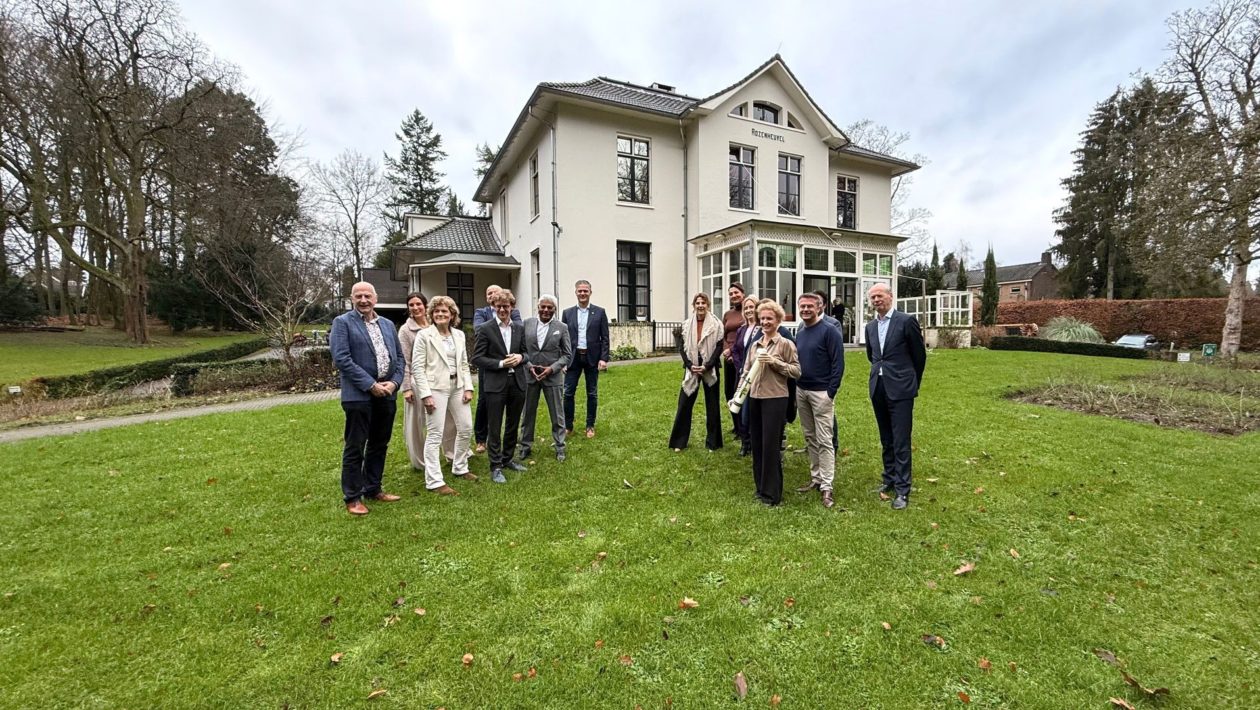 Hospice Rozenheuvel in Rozendaal officieel gered Foto: Martin Slijper