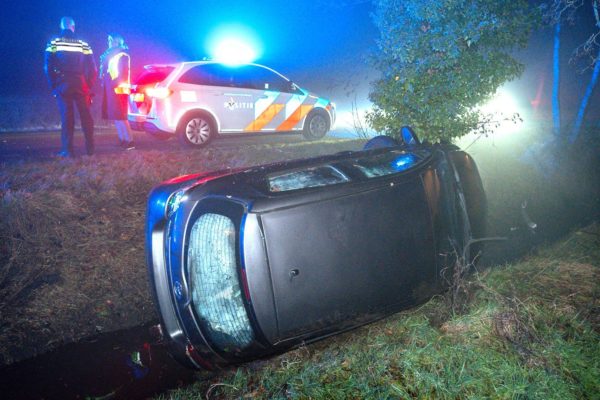 Dronken bestuurder crasht