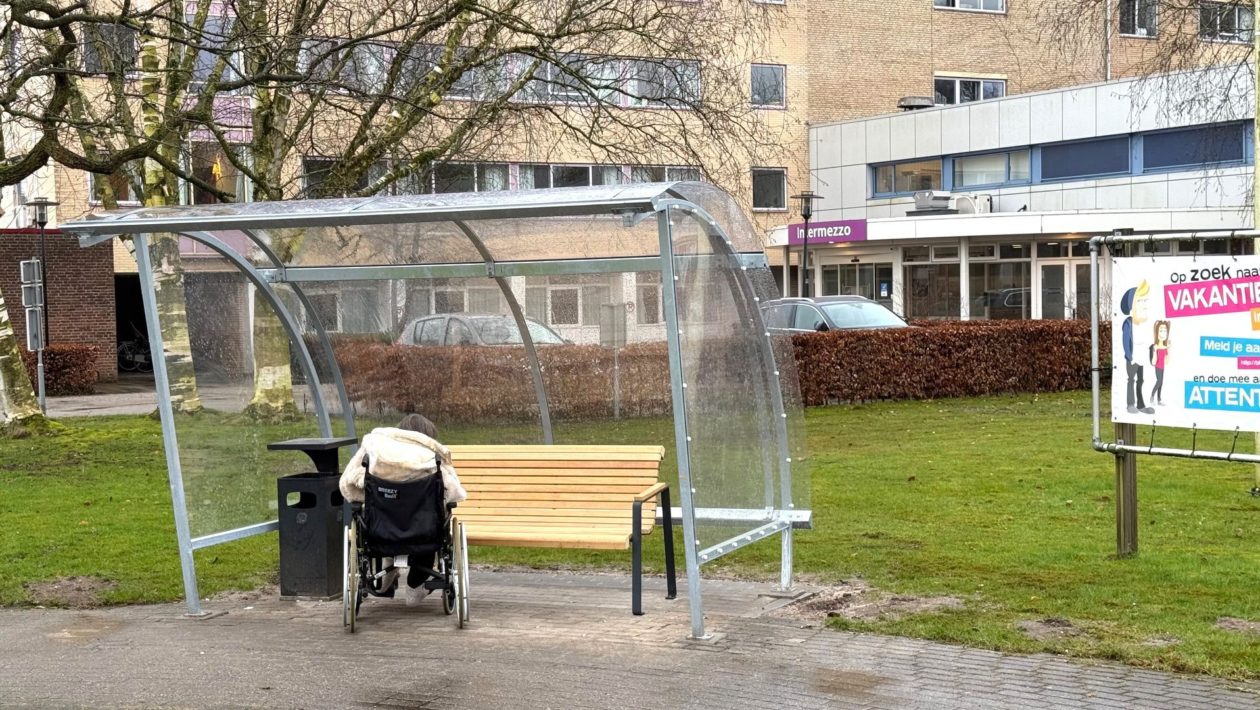 Rokers in Dieren hoeven niet langer in de kou te staan Foto: Martin Slijper