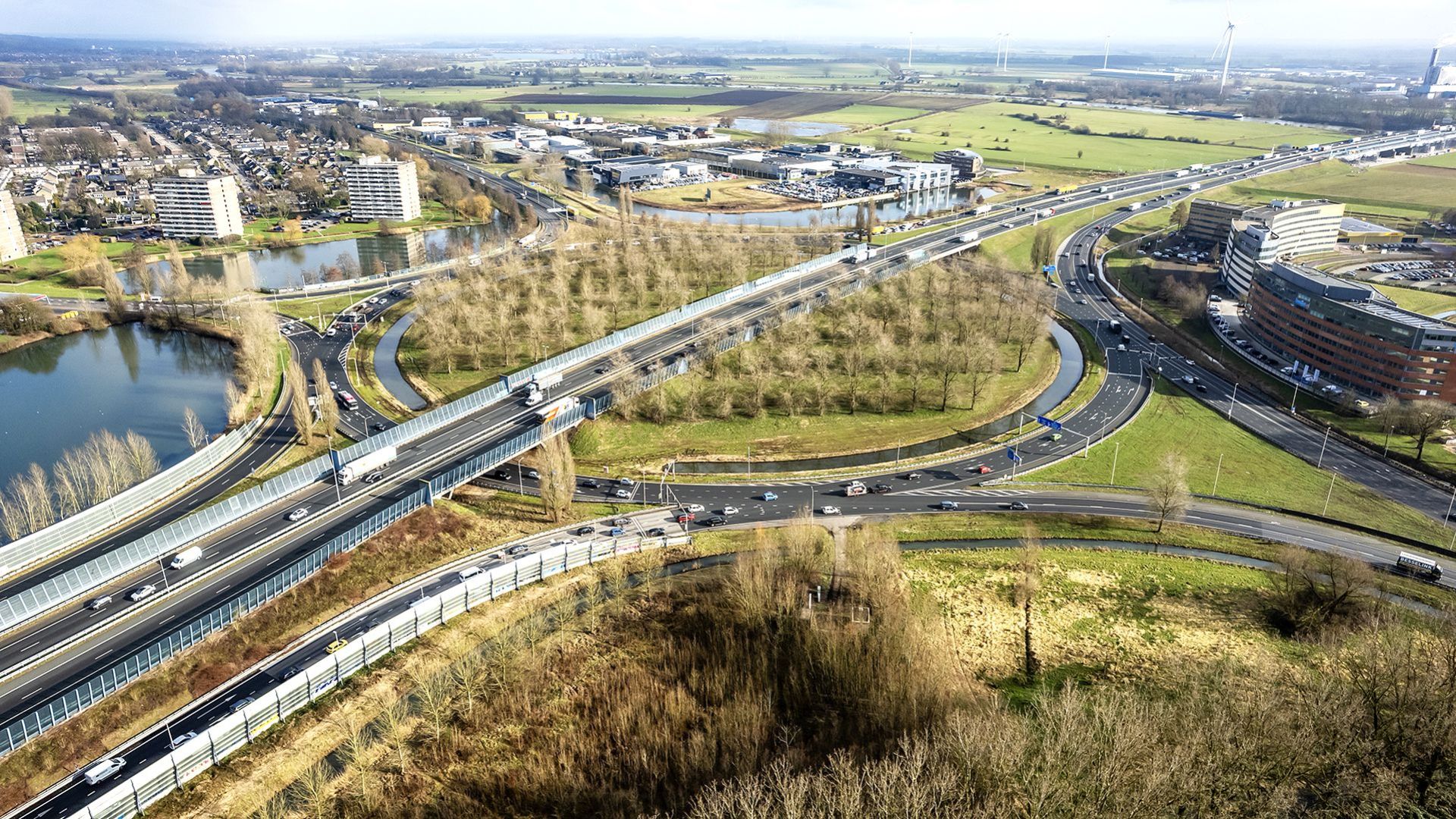Grenscontroles zorgen voor meer files bij Velperbroek