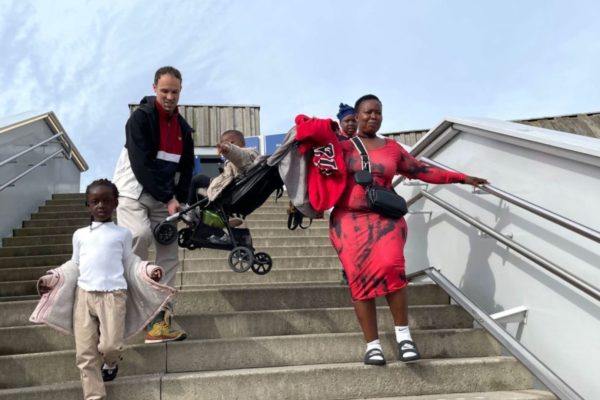 Lift op treinstation Dieren alweer kapot. Foto: Martin Slijper