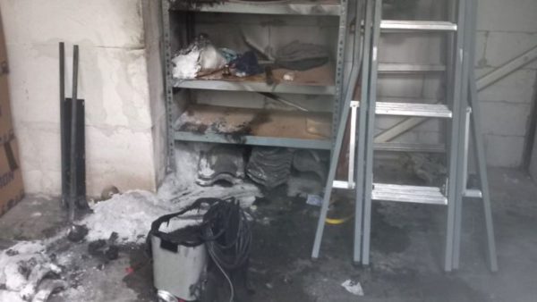 Schuurtje in brand achter nieuwe winkel in Dieren