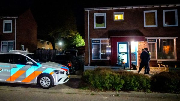 Explosie bij woning in Dieren
