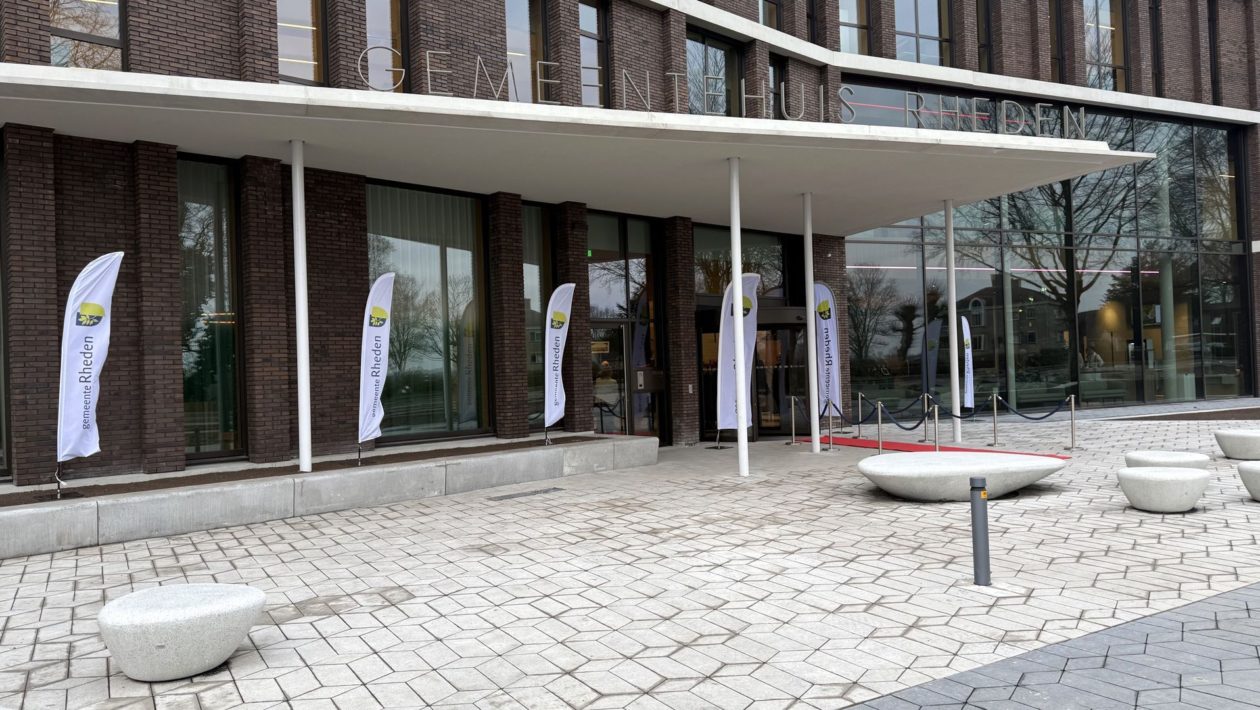 Gemeentehuis Rheden Foto: Martin Slijper