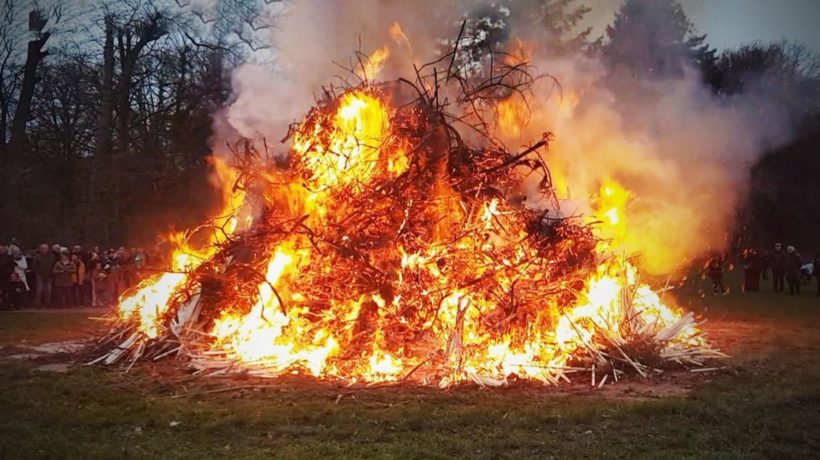 Paasvuur Foto: Soerens Belang