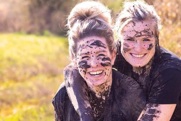 Ruim 500 deelnemers doen mee aan eerste Mud & Fun Festival in Dieren Foto: Christa Heine fotografie