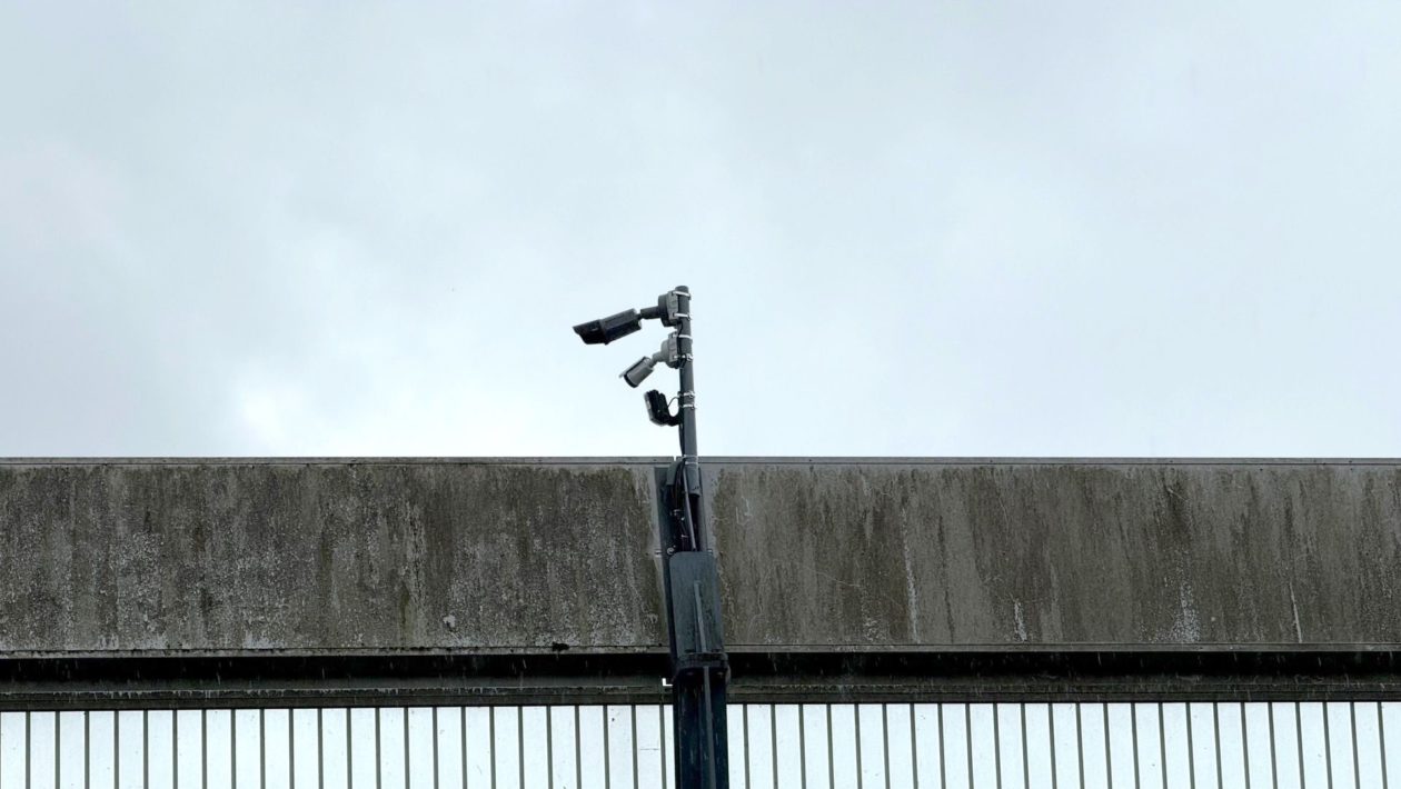 Camera’s en weegsysteem op A12 bij Velperbroek Foto: Martin Slijper
