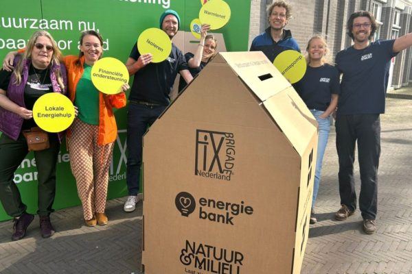 Wat zijn energiekastjes? Brenda legt het uit in Den Haag Foto: Brenda Lentink