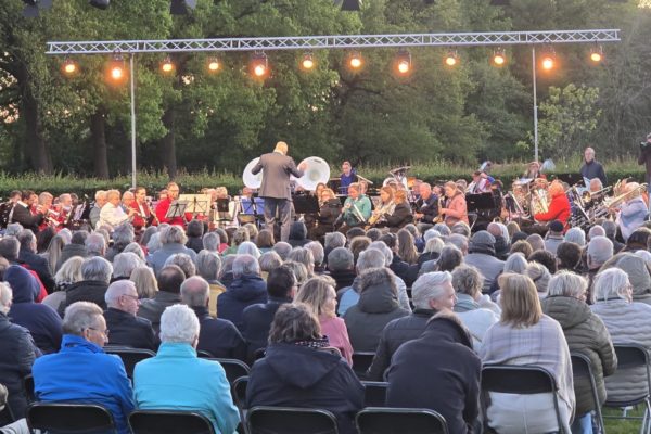 Bevrijdingsconcert in Laag-Soeren Foto: Studio Rheden