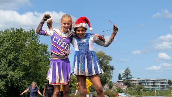 Dieren viert 100-jarig bestaan kerktoren met geslaagd Mud & Fun Festival Foto: Martin Slijper