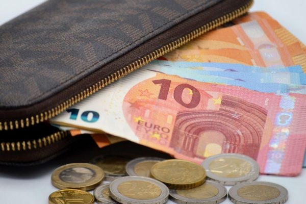 Hoeveel wordt er bezuinigd? Foto: Pixabay