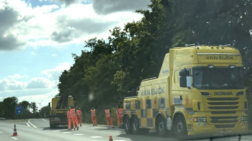 Verkeer op de A348 bij Rheden urenlang omgeleid Foto: Martin Slijper