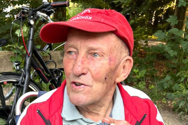 Aad Steylen uit Laag-Soeren wordt 90 jaar Foto: Carola de Poel / Panorama-Fotografie