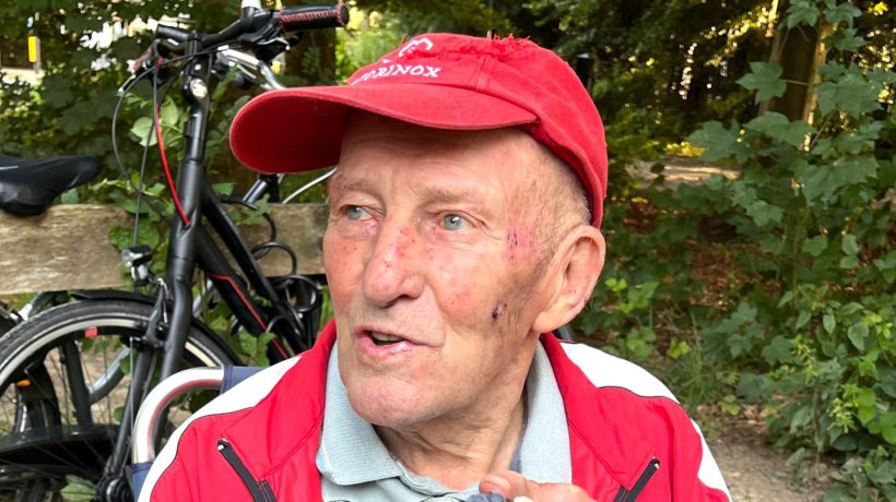 Aad Steylen uit Laag-Soeren wordt 90 jaar Foto: Carola de Poel / Panorama-Fotografie