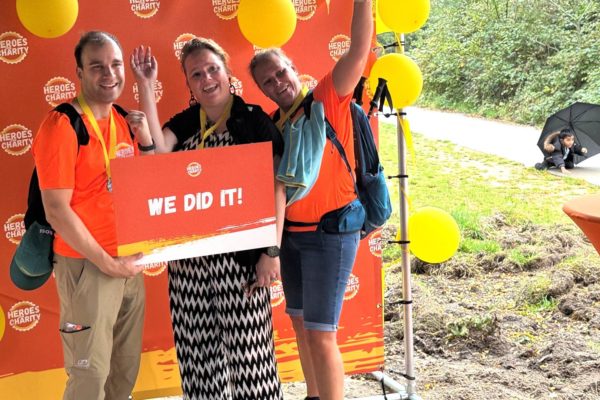 70 deelnemers lopen Heroes Hike for Charity op de Posbank Foto: Martin Slijper