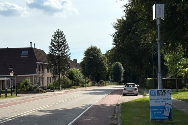 Flitspalen leggen duizenden overtredingen vast in Rheden Foto: Martin Slijper