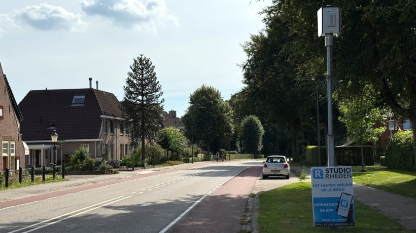 Flitspalen leggen duizenden overtredingen vast in Rheden Foto: Martin Slijper