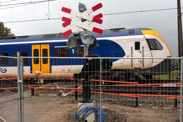 Overweg Lentsesteeg in Rheden Foto: Martin Slijper