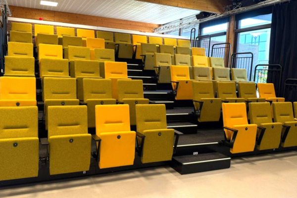 Filmhuis Dieren heropent met nieuwe tribune en betere stoelen Foto: Filmhuis Dieren