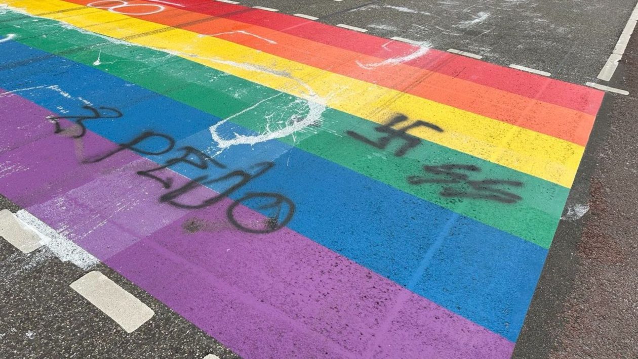 De bekladde oversteek in Velp. Foto: Omroep Gelderland