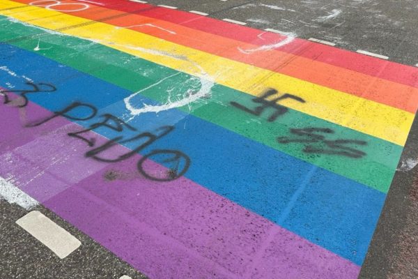 De bekladde oversteek in Velp. Foto: Omroep Gelderland