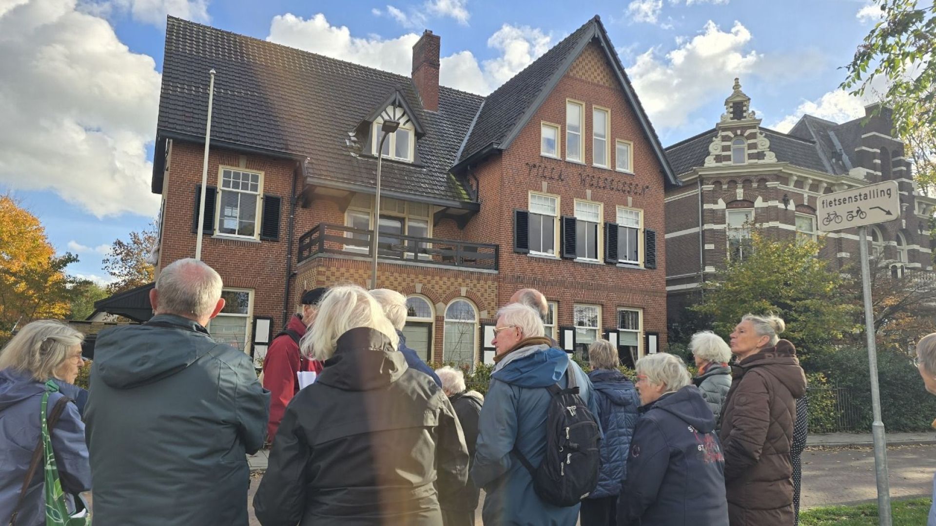 Jaarlijkse dorpswandeling laat geschiedenis van Ellecom zien