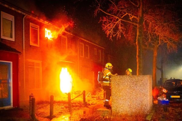 Brand in woningen Thorbeckestraat Dieren Foto: Persbureau Heitink