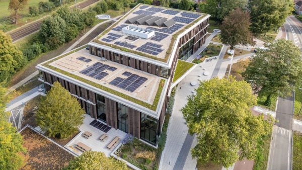 Gemeentehuis De Steeg van boven